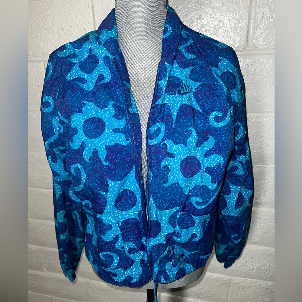 Nike Women's Blue Patterned Jacket